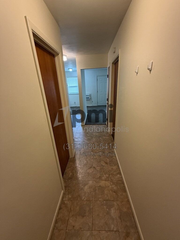 122 West William Drive Unit E (Brownsburg) 1 bed 1 bath property image