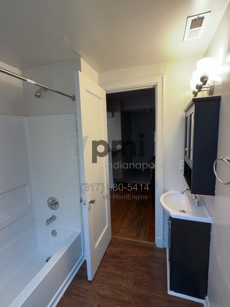 Cozy Studio at 1 W. 28th St., Indianapolis – Smart Living with Comfort and Convenience! property image