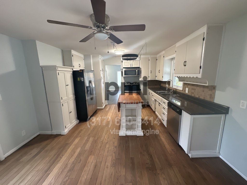 7056 Caroline Ave (Indianapolis) 3 bed 2 bath property image