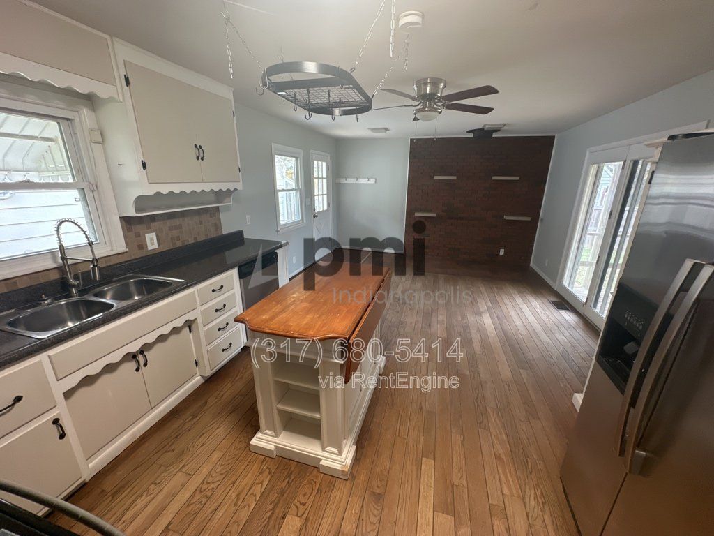 7056 Caroline Ave (Indianapolis) 3 bed 2 bath property image