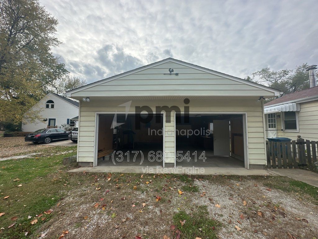 7056 Caroline Ave (Indianapolis) 3 bed 2 bath property image