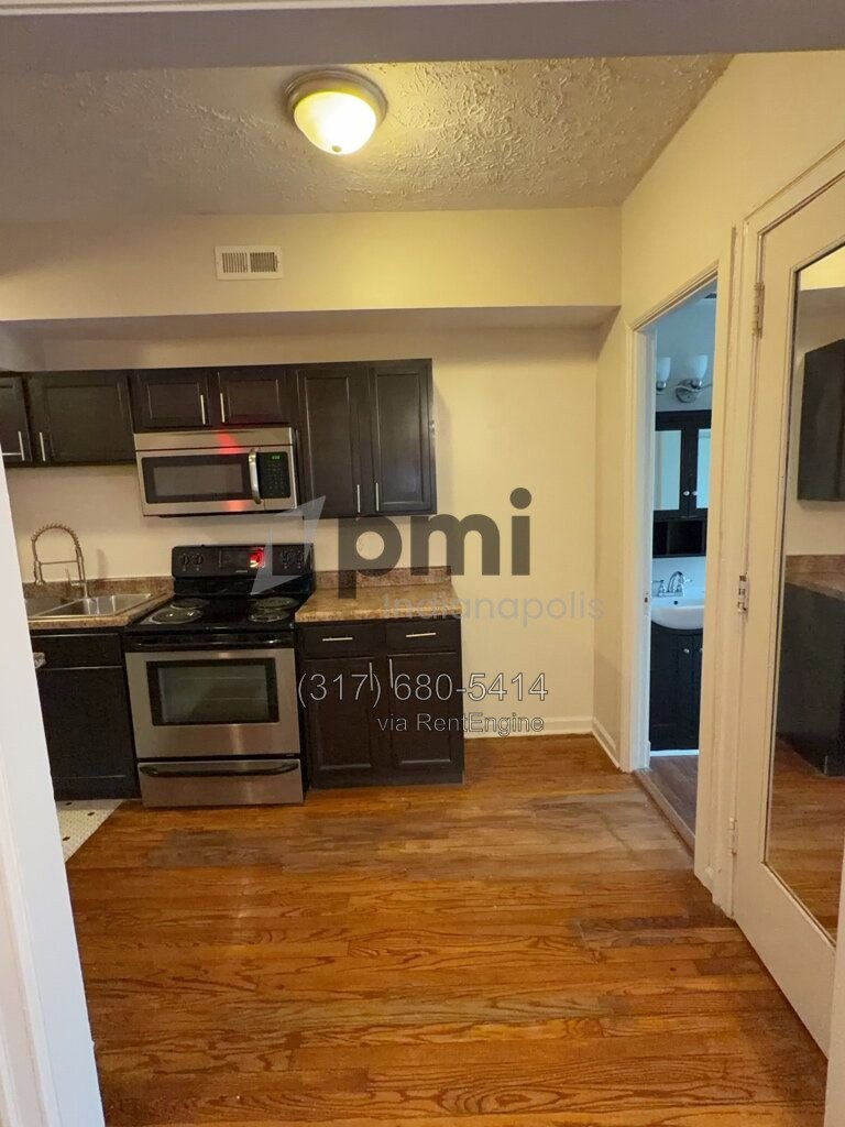 Cozy Studio at 1 W. 28th St., Indianapolis – Smart Living with Comfort and Convenience! property image