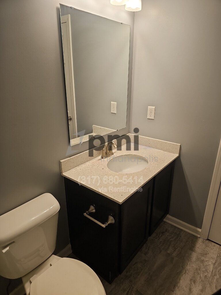 2948 W New Yort St 3 beds, 2.5 baths property image