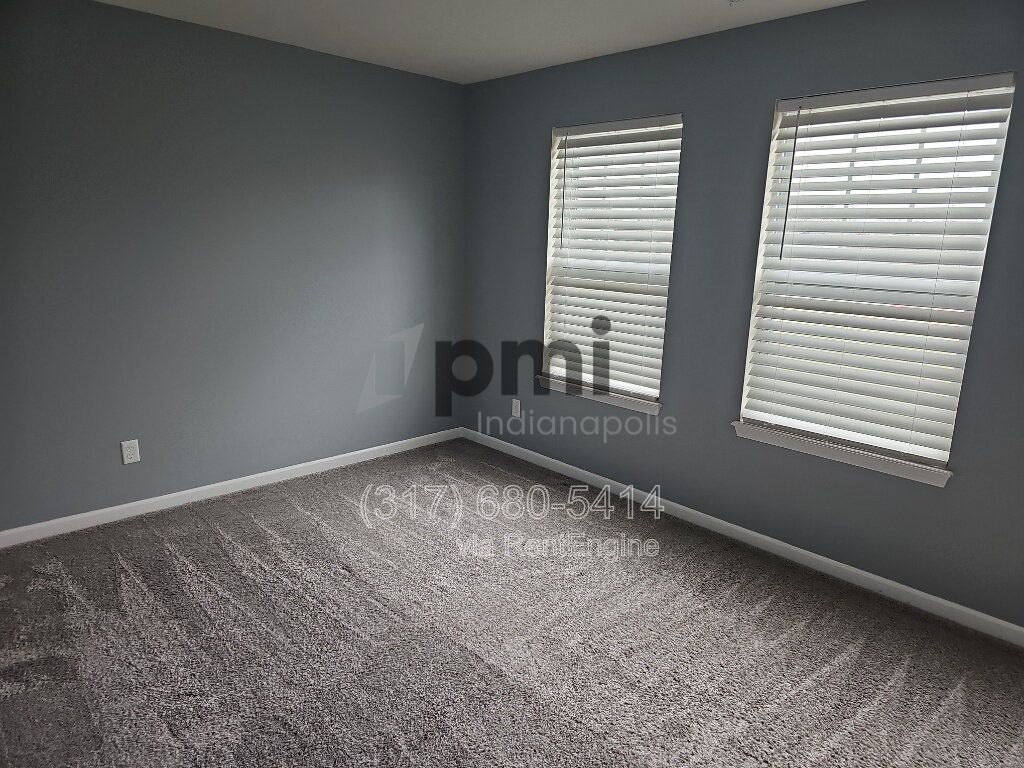 2948 W New Yort St 3 beds, 2.5 baths property image