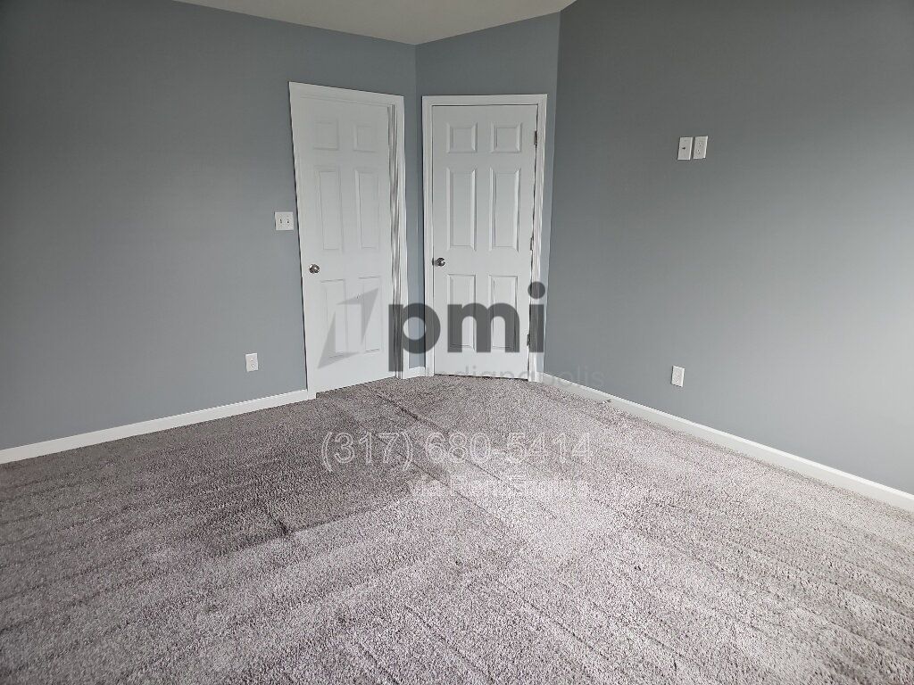 2948 W New Yort St 3 beds, 2.5 baths property image