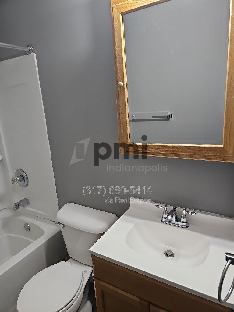 10644 Lost Pine Lane (Indianapolis) 3 bed 1 bath property image