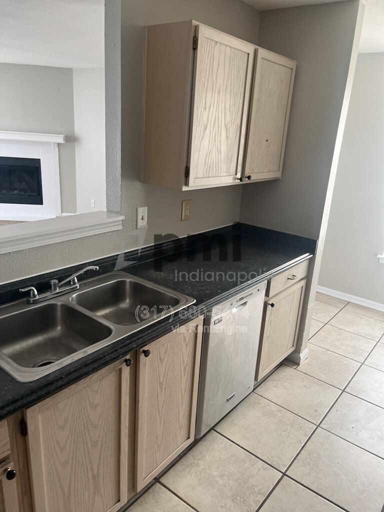 346 Atherton Dr (Carmel) 4 bed 2.5 bath property image