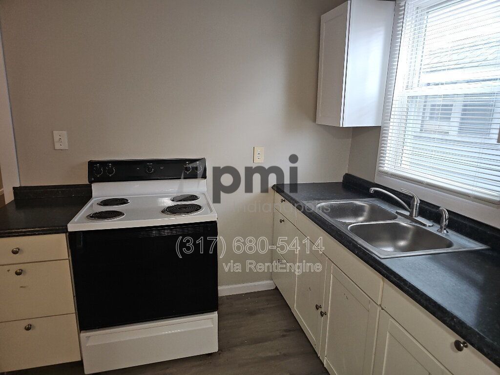 403 Wallace Avenue (Indianapolis) 2 bed 1 bath property image