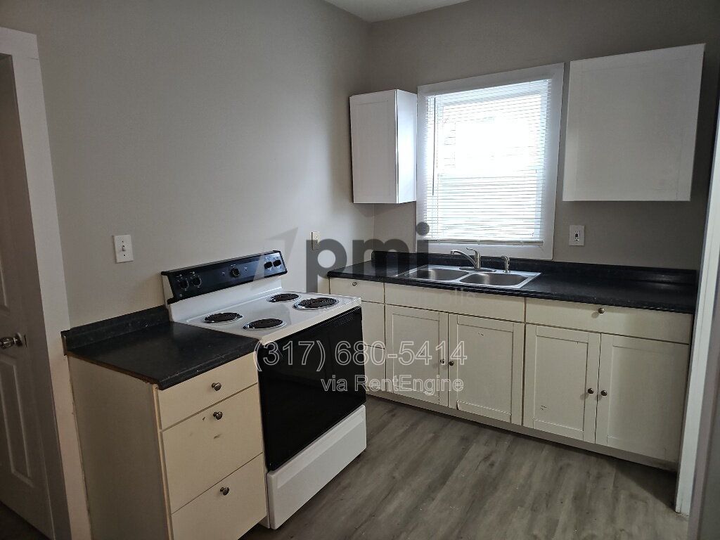 403 Wallace Avenue (Indianapolis) 2 bed 1 bath property image