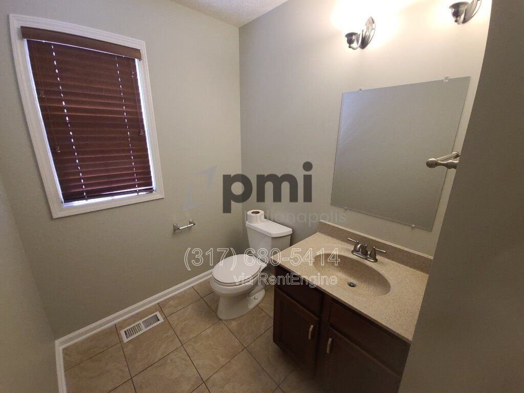 11809 Ledgerock Ct (Fishers) 4 bed, 3b bath property image