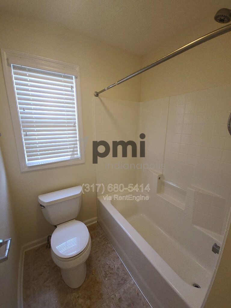 11809 Ledgerock Ct (Fishers) 4 bed, 3b bath property image