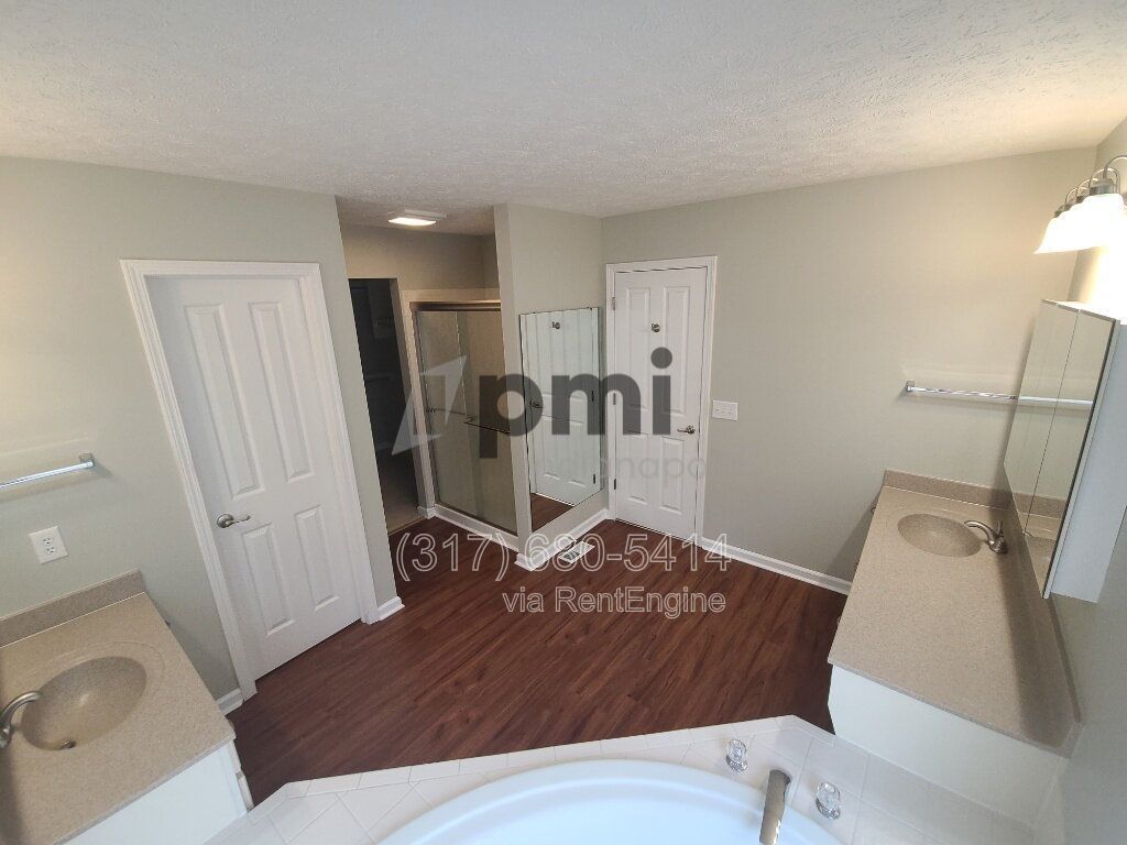 11809 Ledgerock Ct (Fishers) 4 bed, 3b bath property image