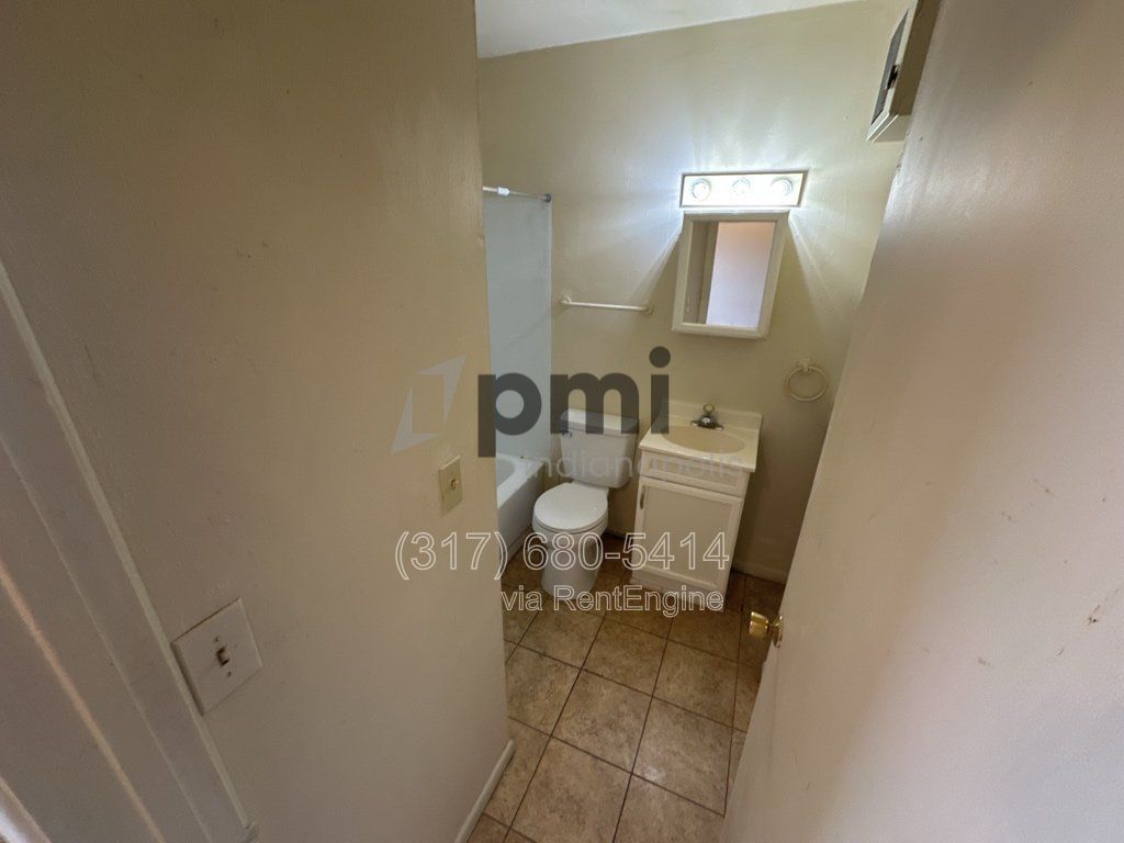 122 West William Drive (Brownsburg) 1 bed 1 bath property image