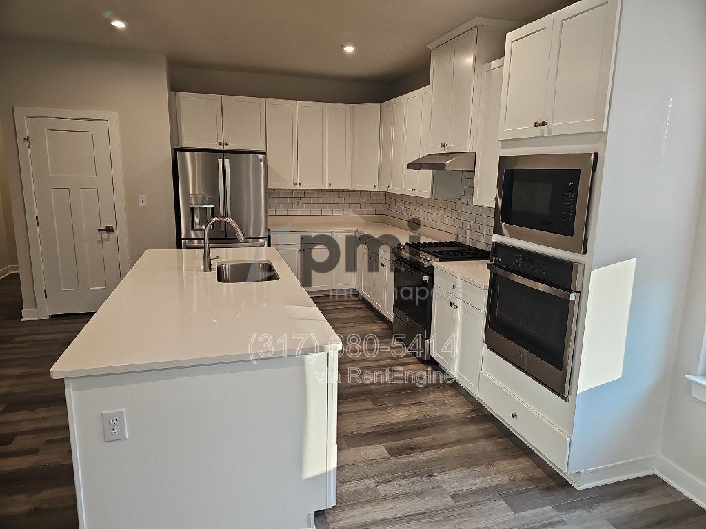 7199 W Stone Pass (New Palestine) 4 bed 3 bath property image