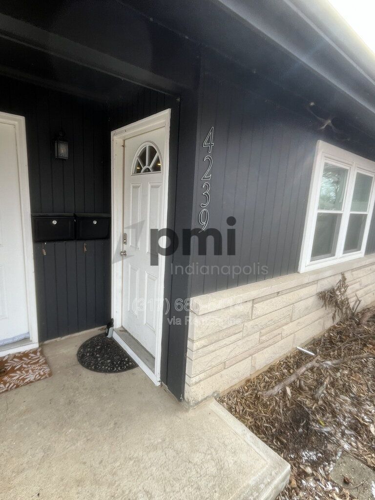 4239 Crittenden Ave (Indianapolis) 2 bed 1 bath property image