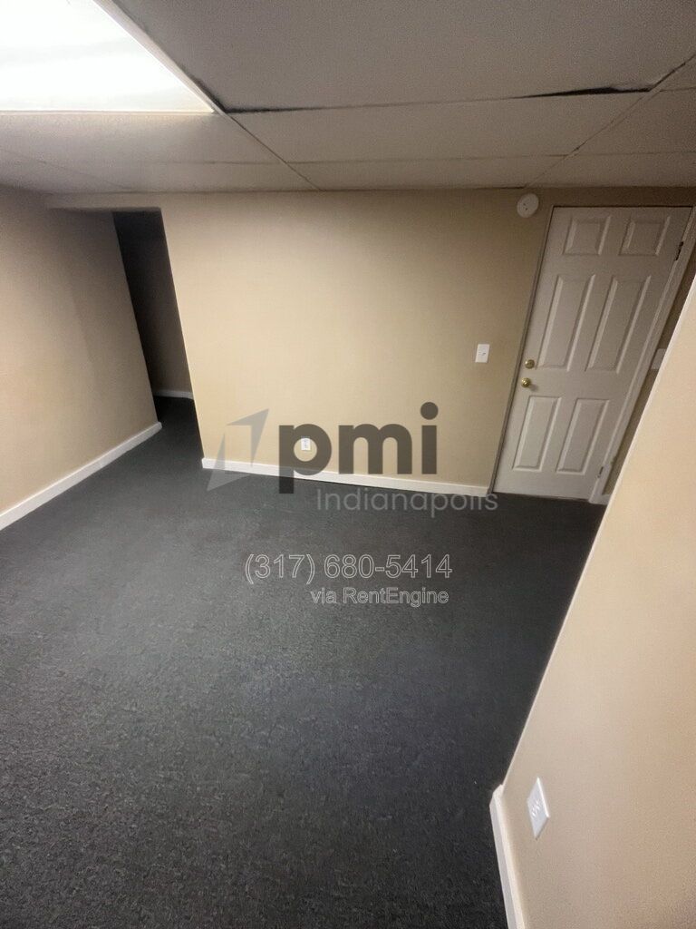 1425 W Washington St (Muncie) 5 bed 2 bath property image