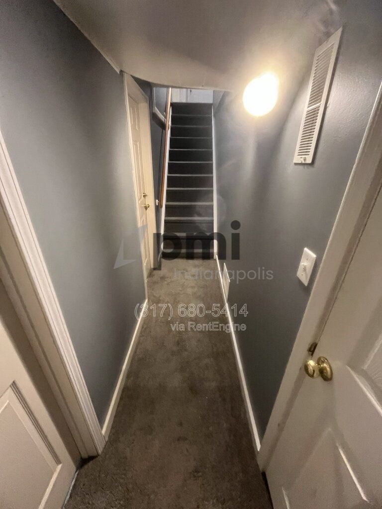 1425 W Washington St (Muncie) 5 bed 2 bath property image