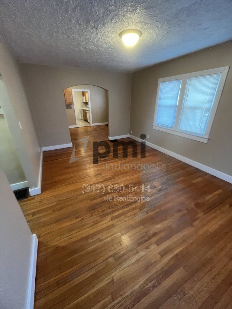 1425 W Washington St (Muncie) 5 bed 2 bath property image