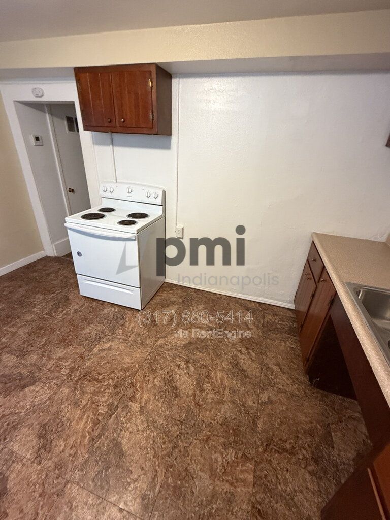 1311 E 11th St Unit 2 (Muncie) 1 bed 1 bath property image