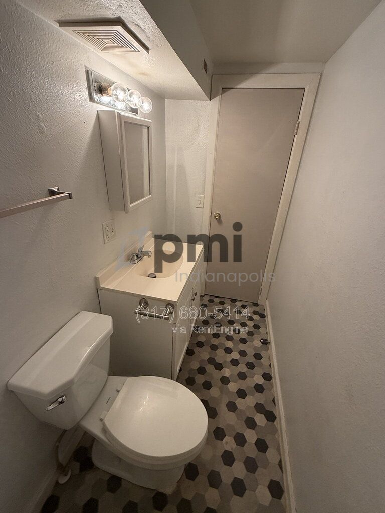 1311 E 11th St Unit 2 (Muncie) 1 bed 1 bath property image