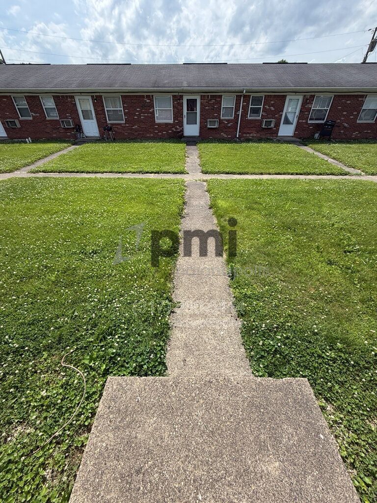 120 William Drive Unit C (Brownsburg) 1 bed 1 bath property image