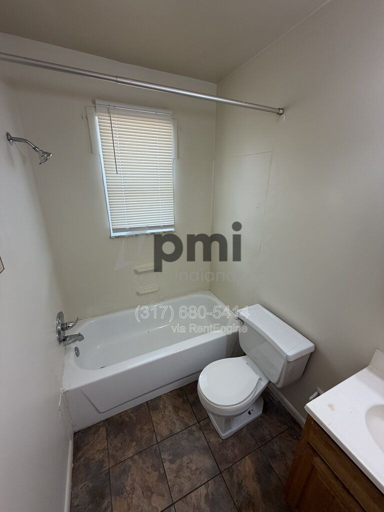 122 West William Drive Unit A (Brownsburg) 1 bed 1 bath property image