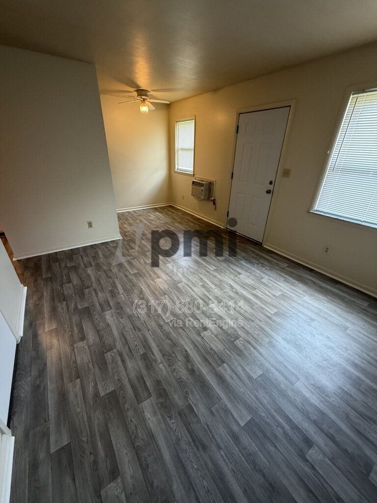 122 West William Drive Unit A (Brownsburg) 1 bed 1 bath property image