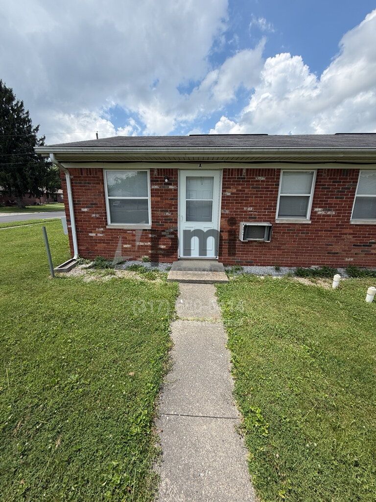122 West William Drive Unit A (Brownsburg) 1 bed 1 bath property image