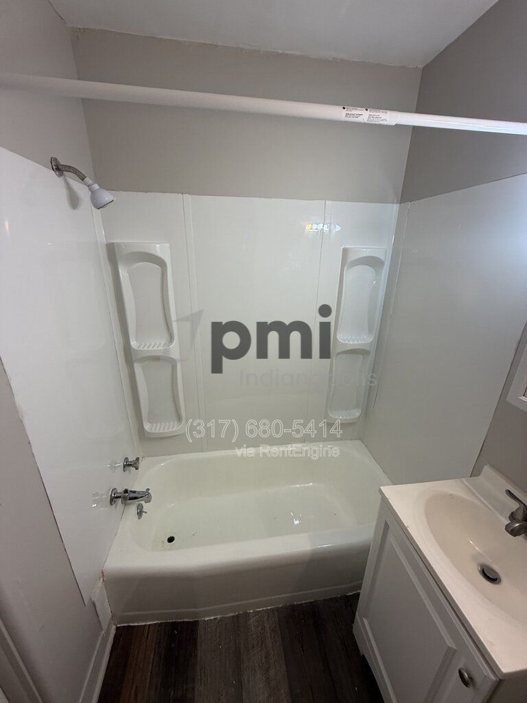 5824 East Washington Street APT 3 (Indianapolis) Studio property image