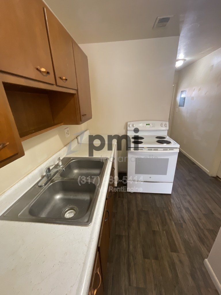 122 West William Drive Unit K (Brownsburg) 1 bed 1 bath property image