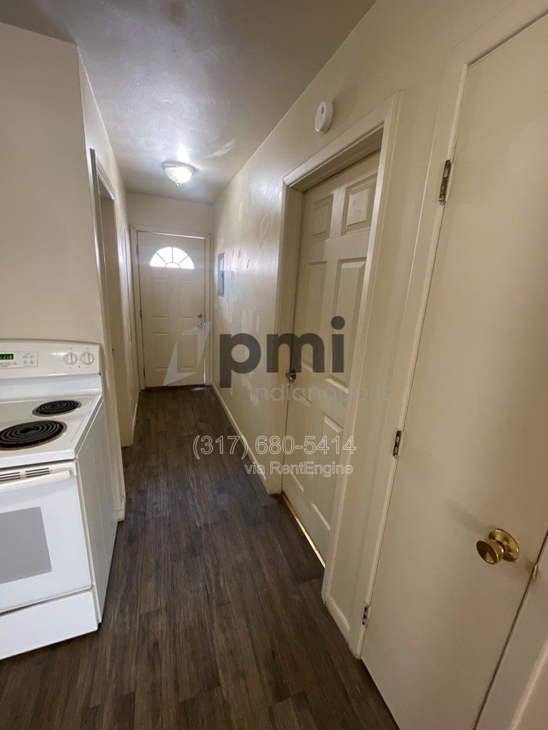 122 West William Drive Unit K (Brownsburg) 1 bed 1 bath property image