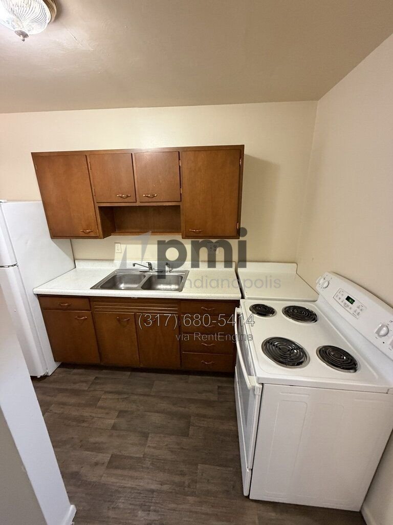122 West William Drive Unit K (Brownsburg) 1 bed 1 bath property image