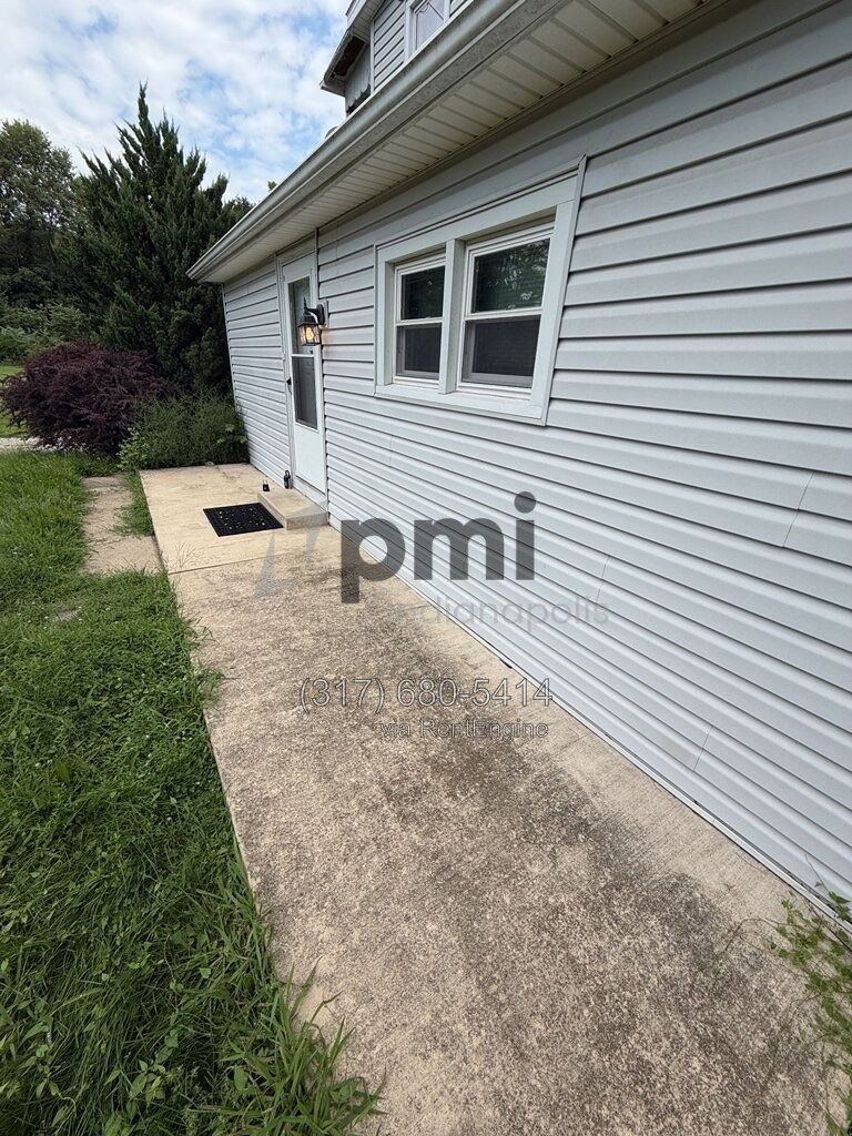 1214 S Washington St Apt B (Marion) 1 bed 1 bath property image