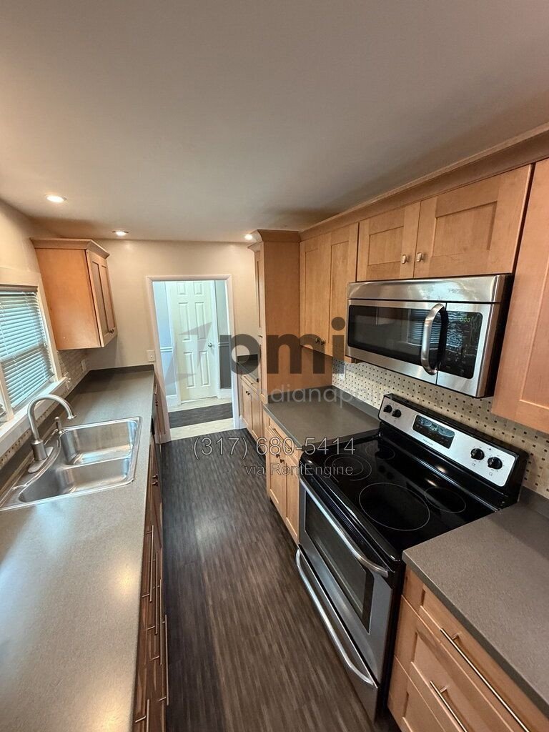1214 S Washington St Apt B (Marion) 1 bed 1 bath property image