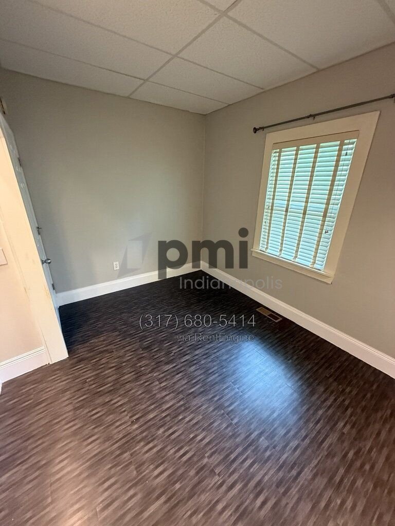 1214 S Washington St Apt B (Marion) 1 bed 1 bath property image