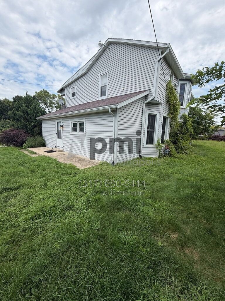 1214 S Washington St Apt B (Marion) 1 bed 1 bath property image