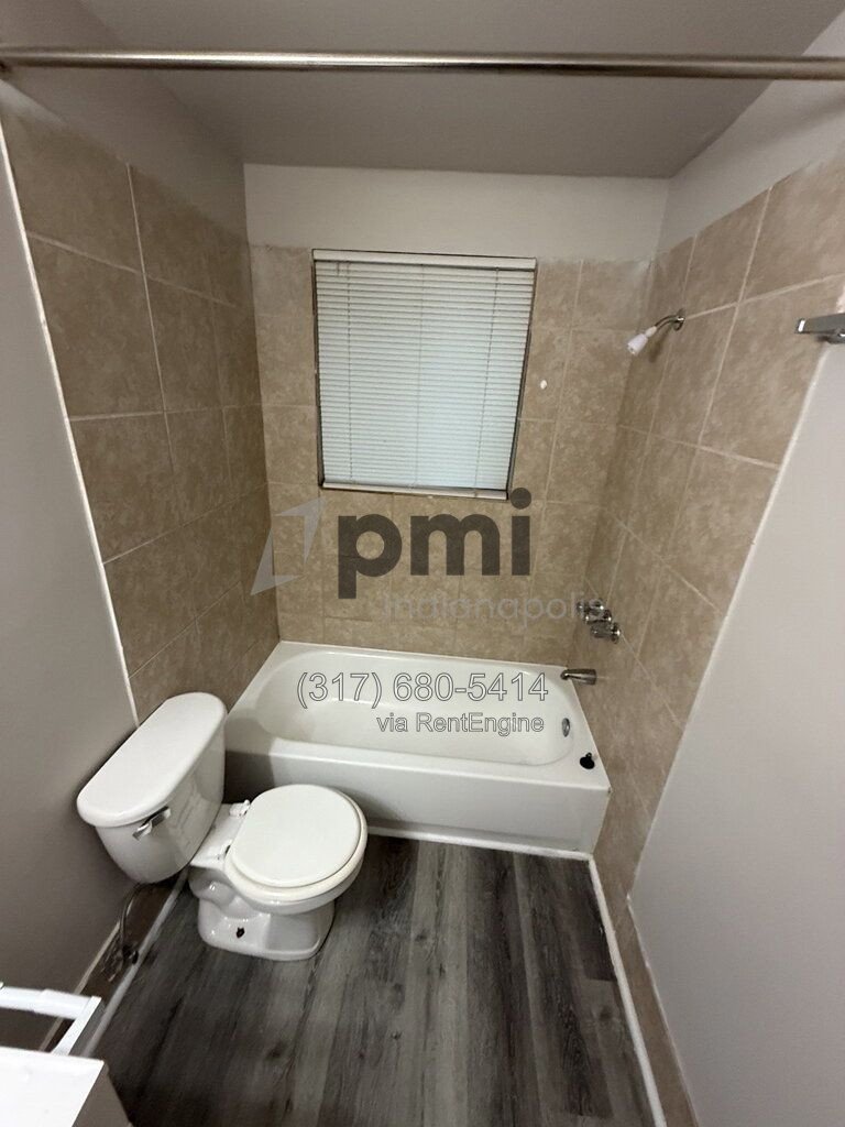 6220 E 11th St Apt 103 (Indianapolis) 2 bed 1 bath property image