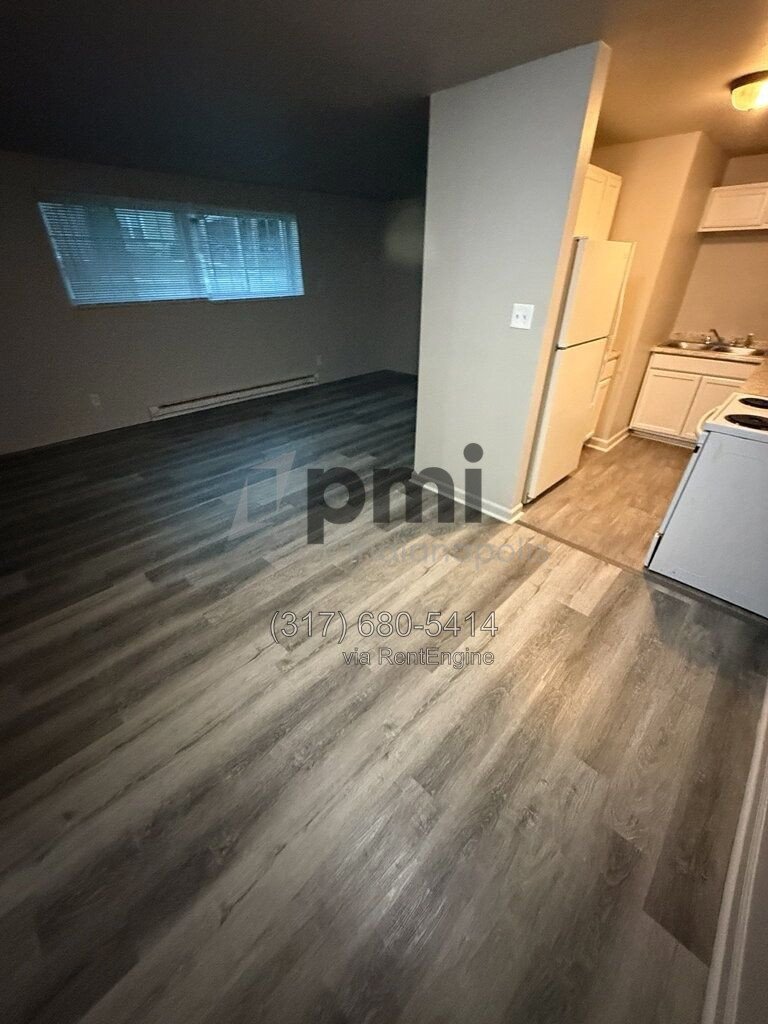 6220 E 11th St Apt 103 (Indianapolis) 2 bed 1 bath property image