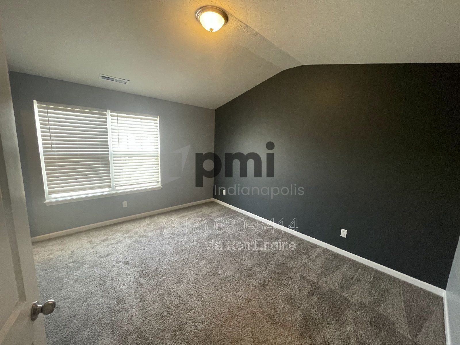 2948 W New Yort St 3 beds, 2.5 baths property image