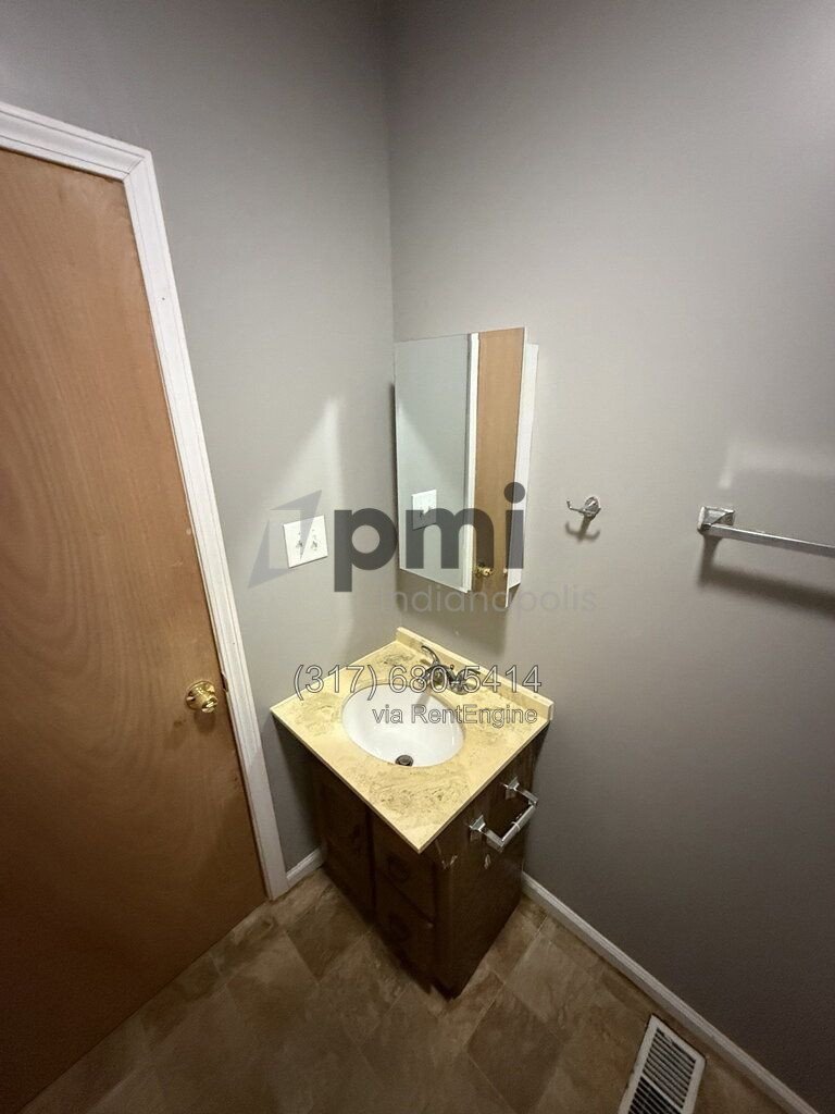 2077 Cicero Rd (Noblesville) 3 bed 1 bath property image